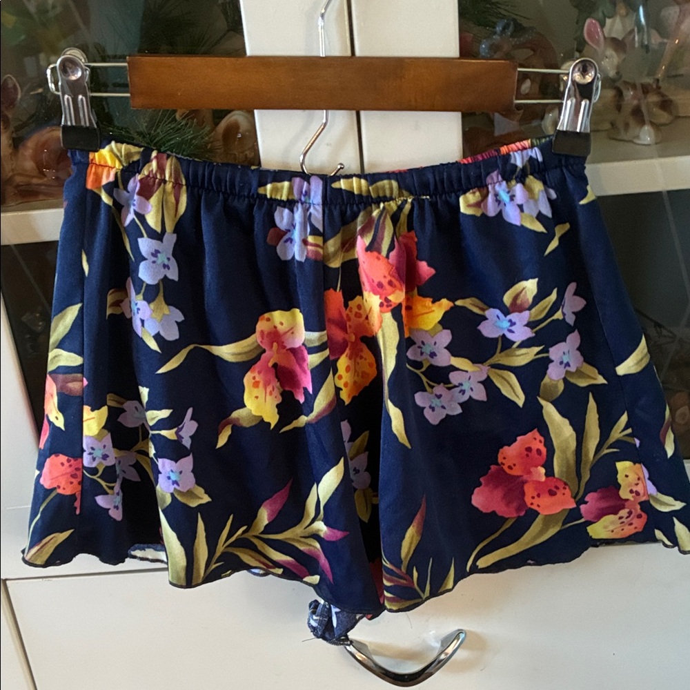Jantzen sz 10 vintage Floral Women's Swim Shorts - Navy and Multicolor
